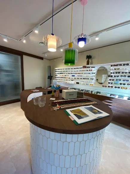 Opticien HONORE OPTIQUE - éclairage